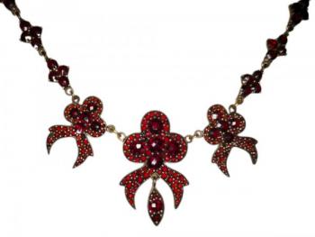 Granátový kolier Granátový kolier